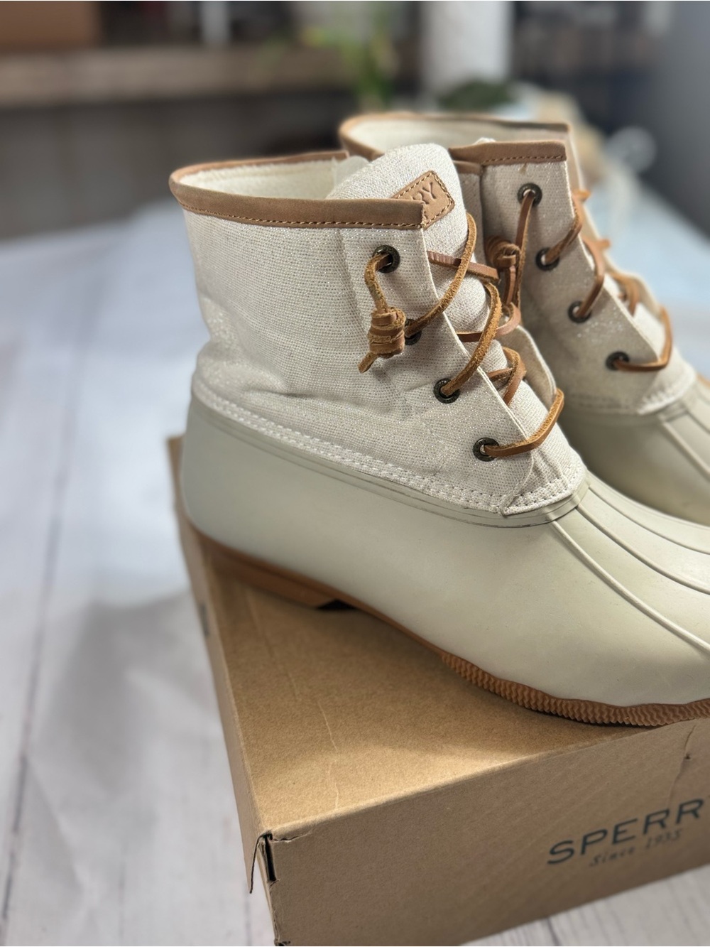 Sperry Saltwater Metallic Ivory Duck Boots – Women’s Size 12 - Picture 9 of 12